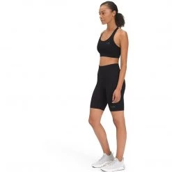 The North Face Women's Motivation High-Rise Pocket 9" Short 7 The North Face Women's Motivation High-Rise Pocket 9