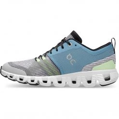 On Running Women's Cloud X Shift