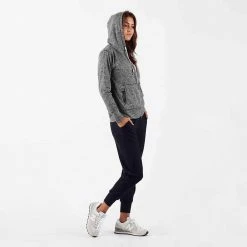 Vuori Women's Halo Performance Hoodie