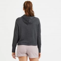 Vuori Women's Halo Essential Hoodie