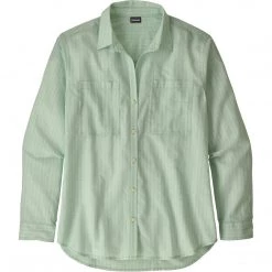 Patagonia New Arrivals Women's Lightweight A/C Buttondown - Clearance