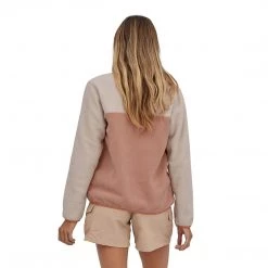 Patagonia Women's Lightweight Synchilla Snap-T Pullover