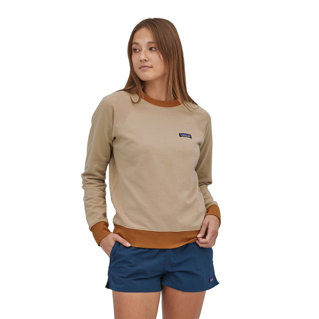 Patagonia Women's P-6 Label Organic Crew Sweatshirt 13 Patagonia Women's P-6 Label Organic Crew Sweatshirt